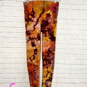 Reverse tie dye geode leggings. Fall colors small.
